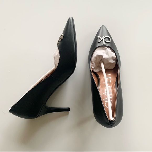 🌸New🌸 Calvin Klein Greta Pump Heel Shoe Sz 8.5 Black NIB - Picture 10 of 14